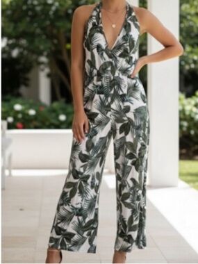 La Vie en Rose Tropical Leaf Print Jumpsuit Wide Leg Size Small Green